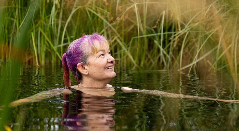 Swimming pond swimmer