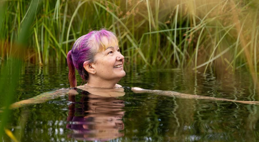 Swimming pond swimmer